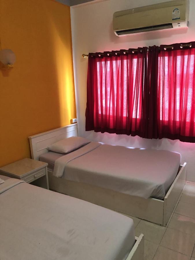 Paradise House Bangkok Esterno foto
